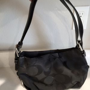COACH monogram small shoulder bag. BLACK.
